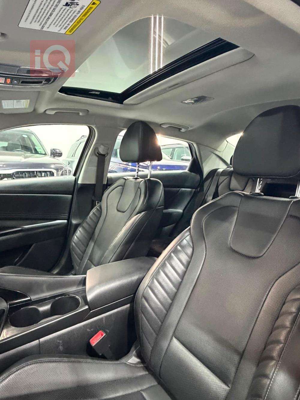 https://cdn.iqcars.io0f073d5a-be14-4d38-82f2-64d541478be0_8.jpg